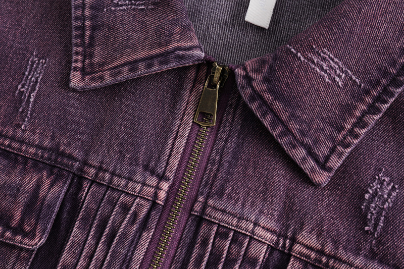 Casual loose fitting fashionable denim jacket