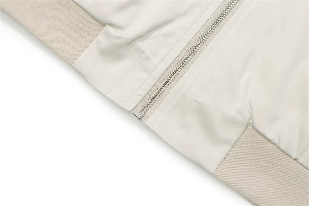 Casual loose fitting fashionable baseball jacket