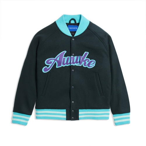 Casual loose fitting fashionable baseball jacket