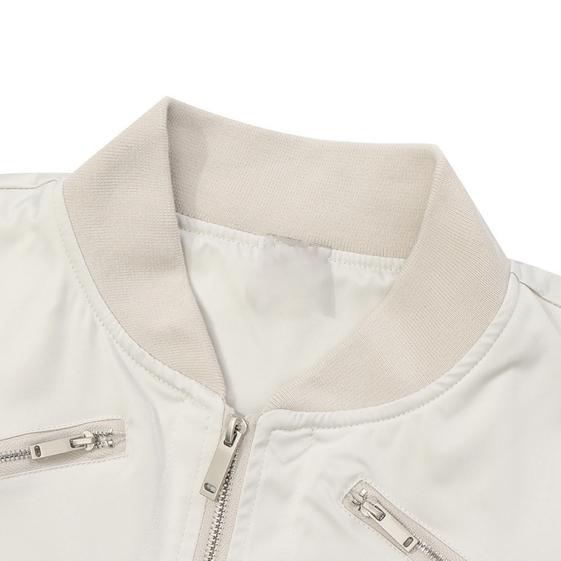Casual loose fitting fashionable baseball jacket