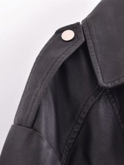 Casual loose fitting fashionable baseball jacket