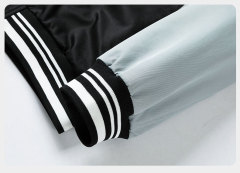 Casual loose fitting fashionable baseball jacket