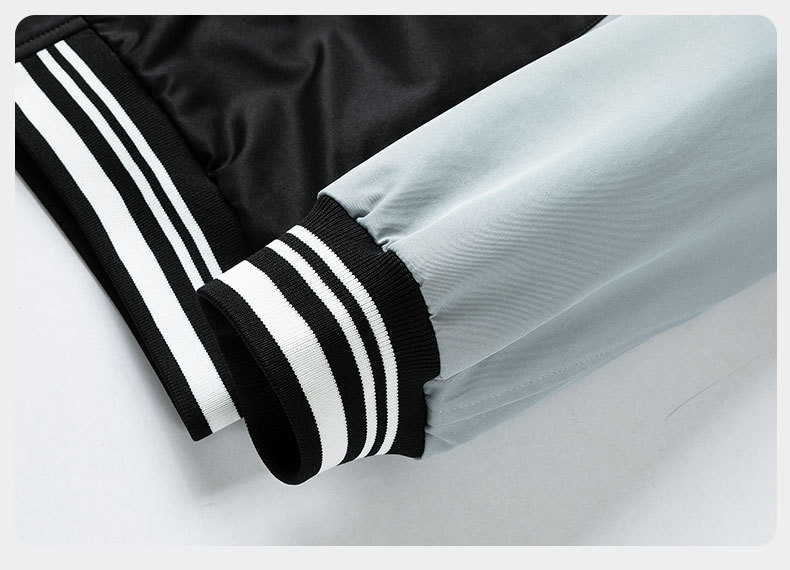 Casual loose fitting fashionable baseball jacket