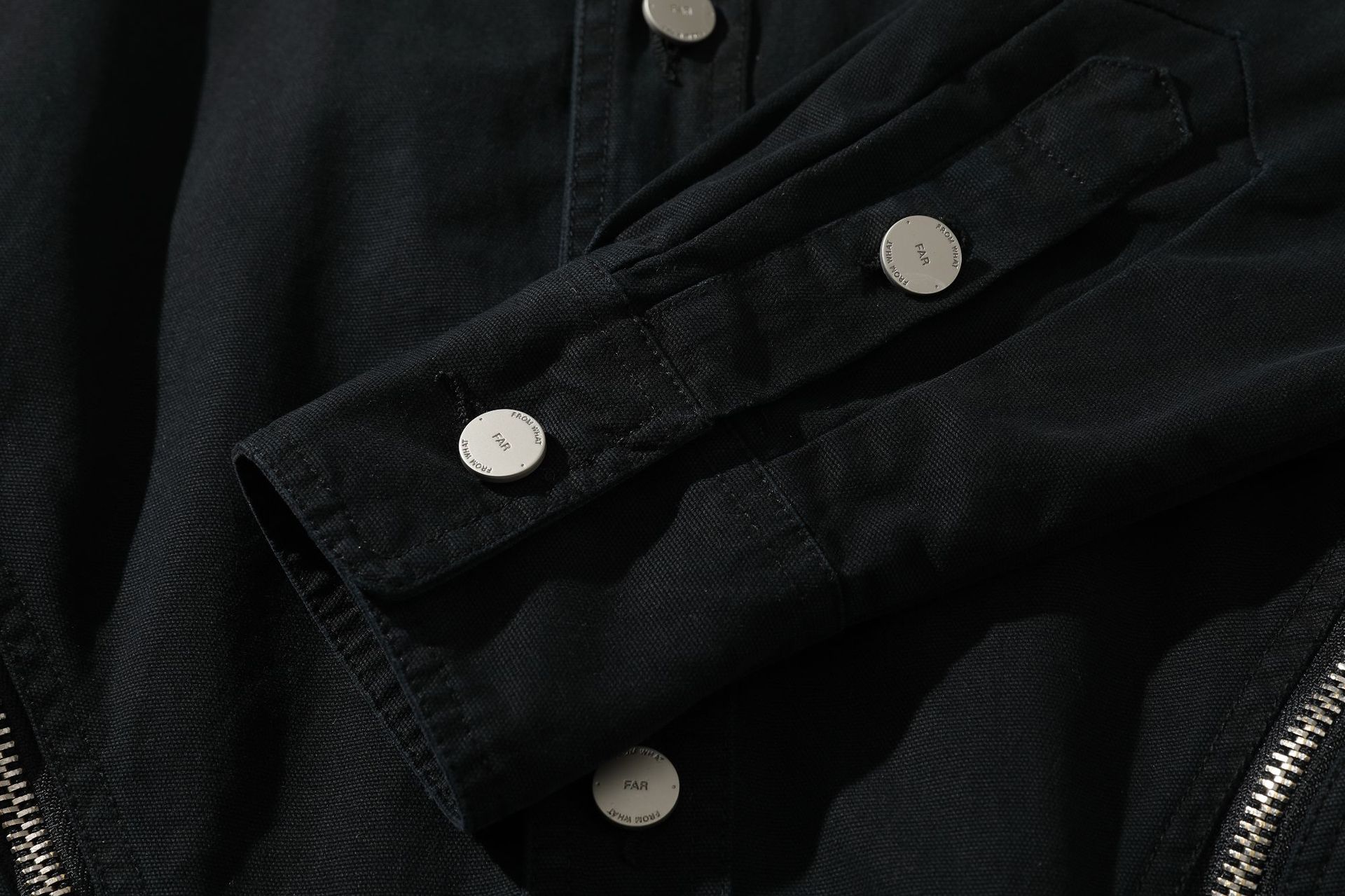Casual loose fitting fashionable denim jacket