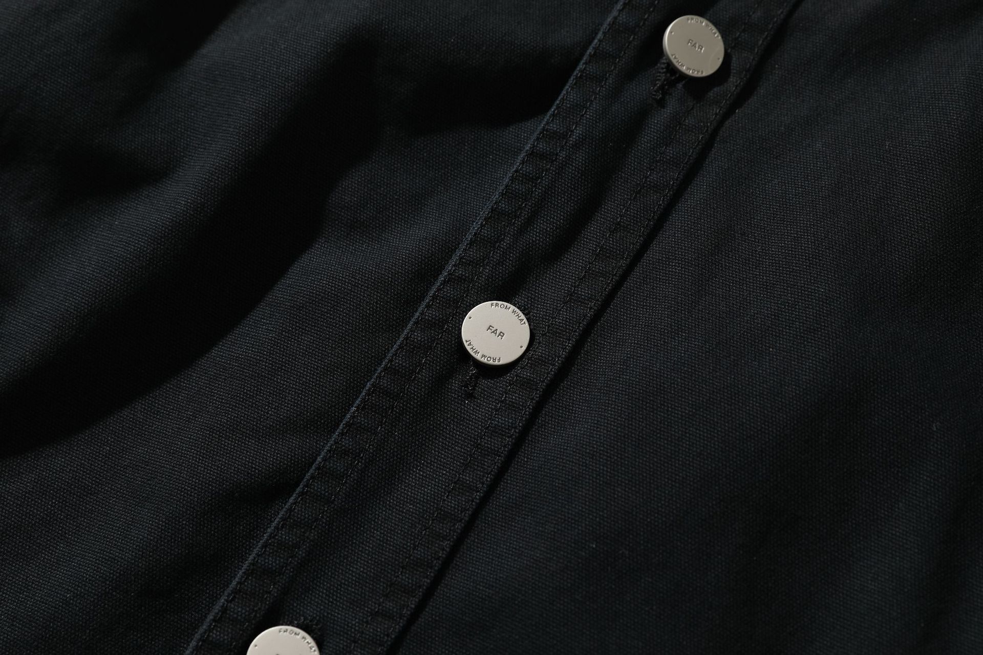 Casual loose fitting fashionable denim jacket