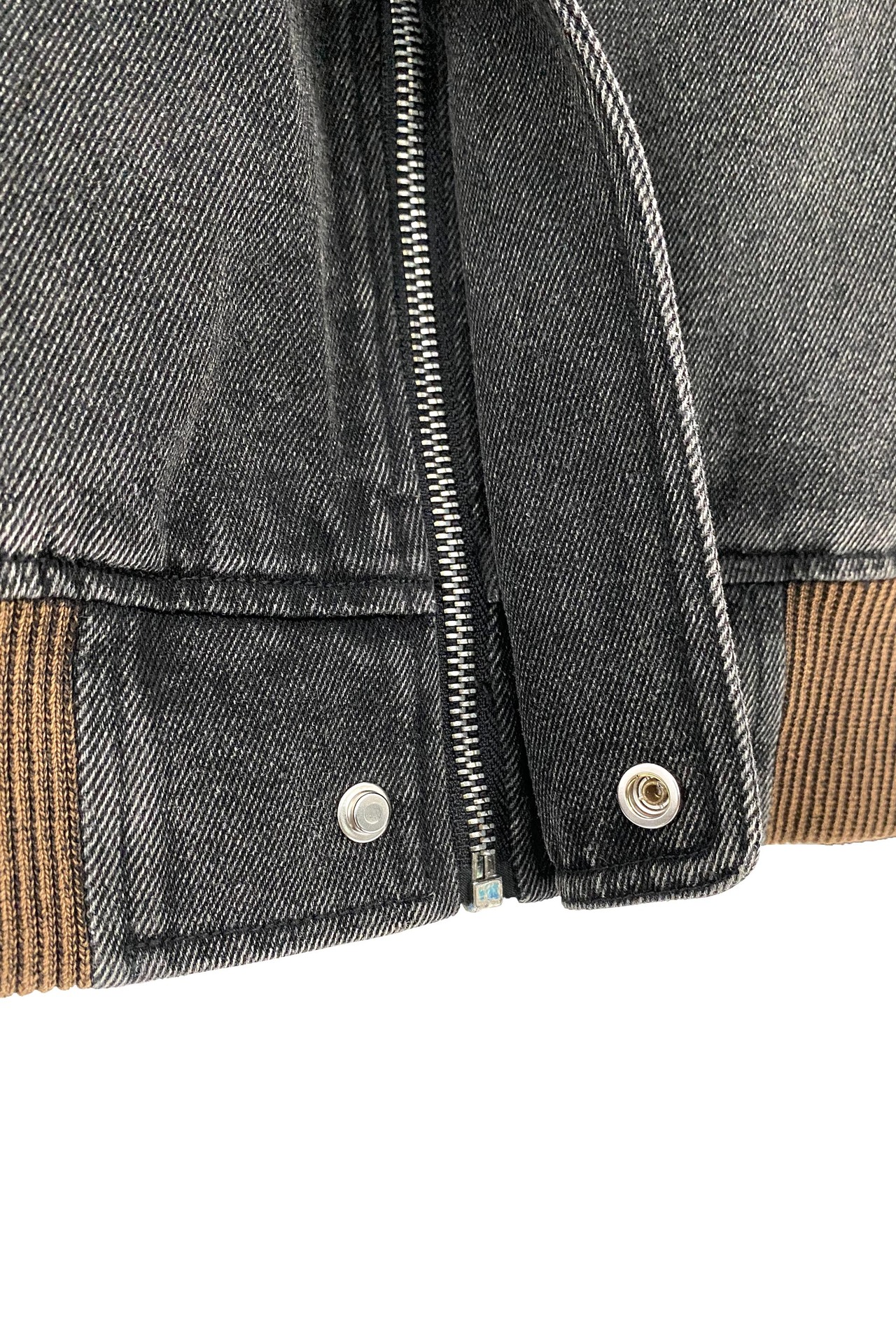 Worn hole spray monkey denim jacket