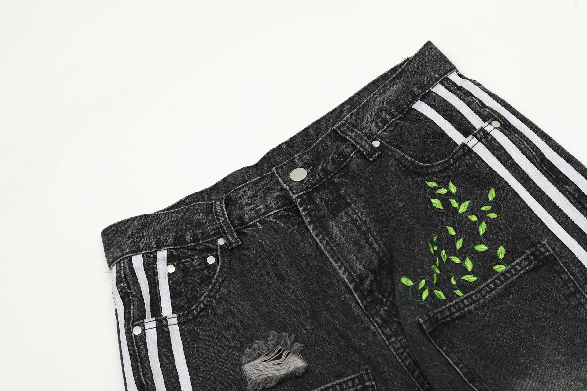 Denim trend shorts
