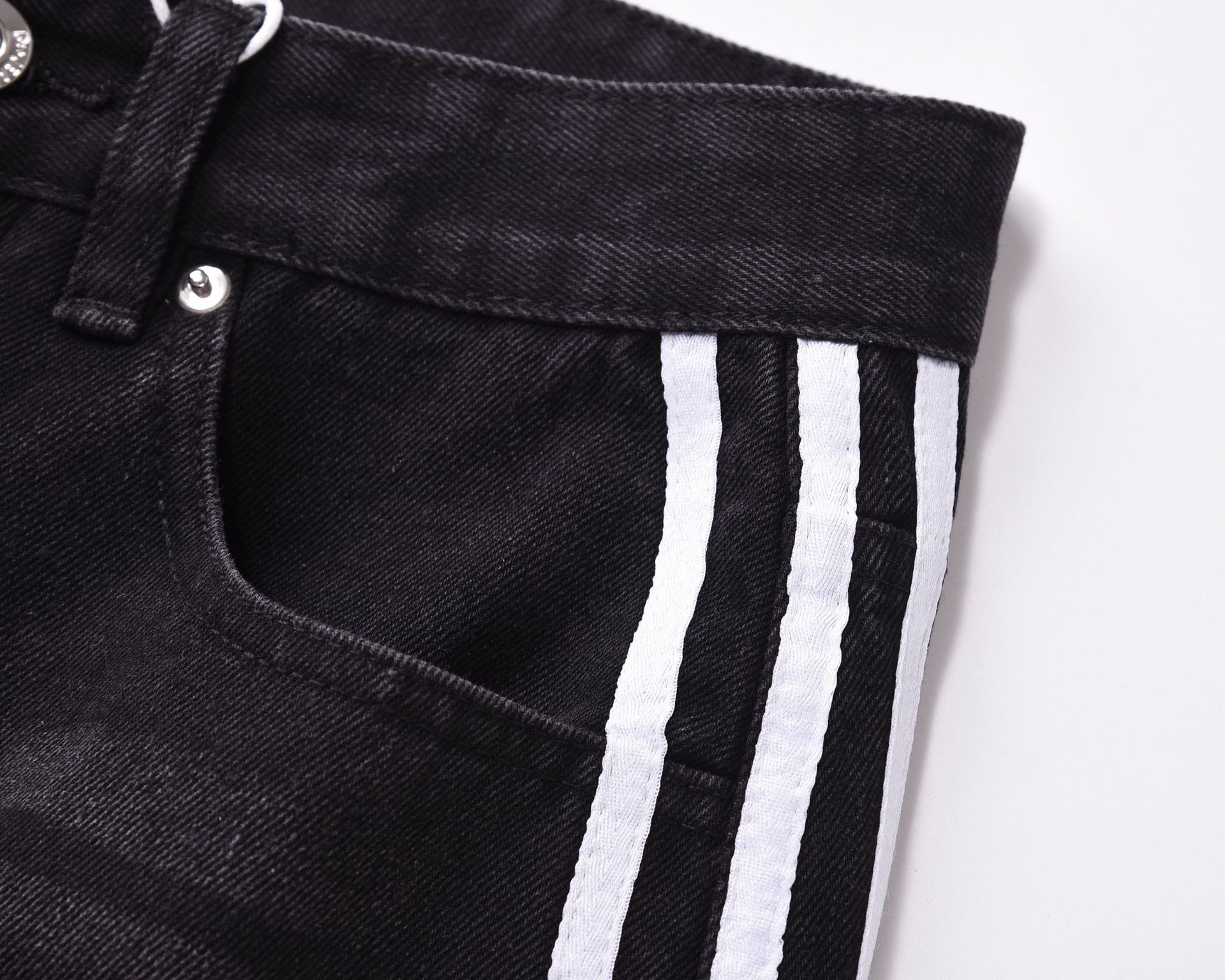 Denim trend shorts