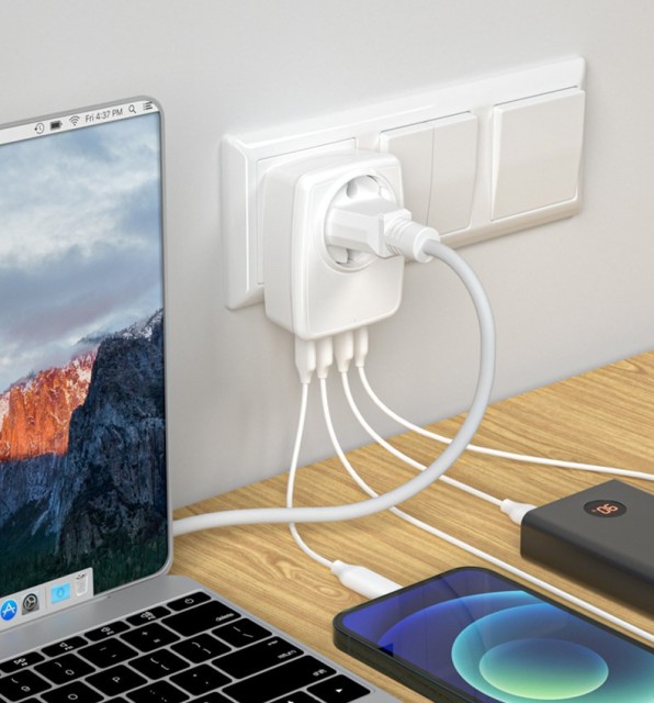 Multifunctional Wall Adapter