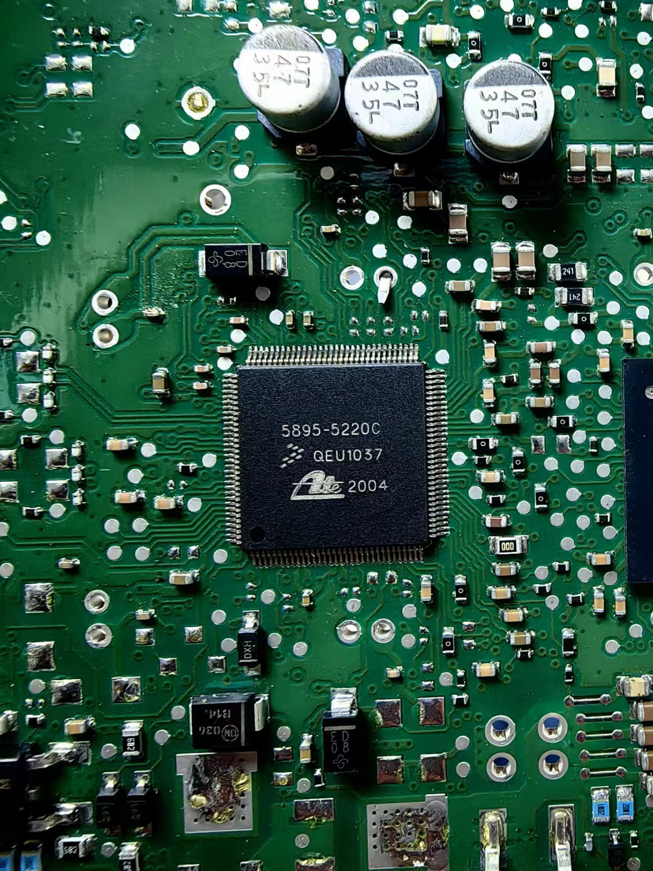 5895-5220C VW ABS Pump PCB Board & Vulnerable IC Chip