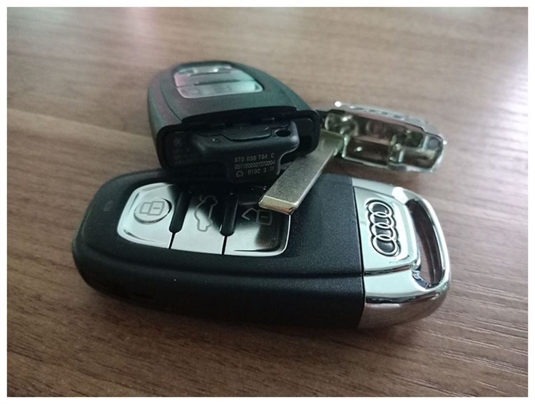 2012-2017 Audi A4L Q5 Smart Key Remote Fobs 315MHz/ 433MHz/ 868MHz, 3 Button Shell Case,