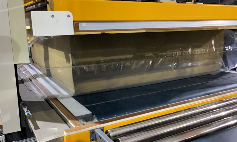 Full automatic foam compress machine