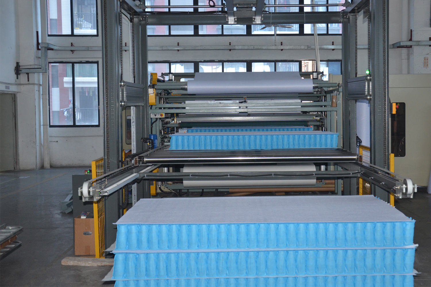 Mattress stacking machine(corner type)