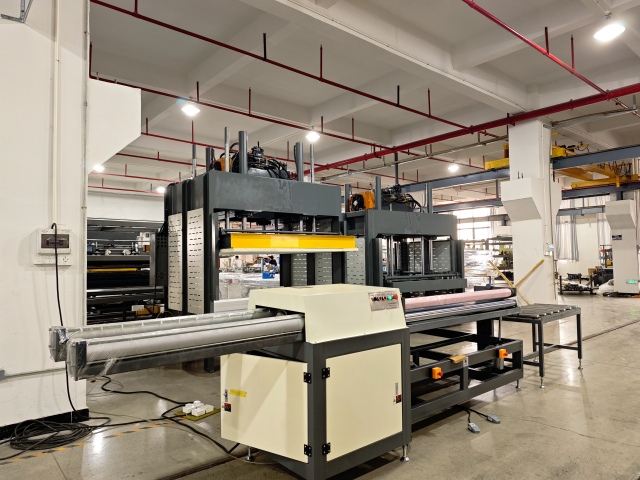 NG-40RL Semi Automatic Sofa Compression Rolling Packing Machine