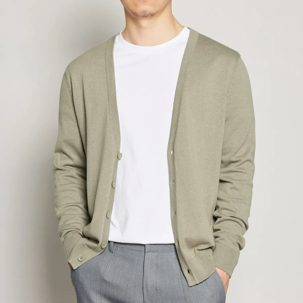 New Arrivals Hot Sales Custom Solid Color V-Neck Sweater Knitted Sweater For Women For Men,Shuliqi Apparel - Men's Clothing Wholesale Manufacturer,New Arrivals Hot Sales Custom Solid Color V-Neck Sweater Knitted Sweater For Women For Men | Wholesale Men's Apparel | OEM | Shuliqi