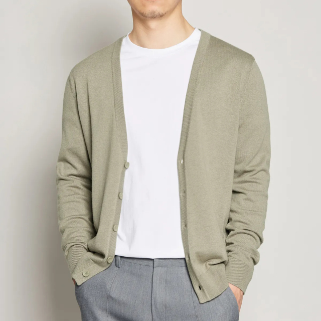 New Arrivals Hot Sales Custom Solid Color V-Neck Sweater Knitted Sweater For Women For Men,Shuliqi Apparel - Men's Clothing Wholesale Manufacturer,New Arrivals Hot Sales Custom Solid Color V-Neck Sweater Knitted Sweater For Women For Men | Wholesale Men's Apparel | OEM | Shuliqi