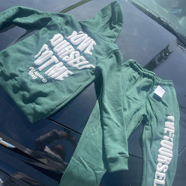 OEM Hoodie and Jogger Set Heavyweight 100% Cotton French Terry puff print Hoodie Manufacturers Cropped Sweatpants and Hoodie Set,Shuliqi Apparel - Men's Clothing Wholesale Manufacturer,OEM Hoodie and Jogger Set Heavyweight 100% Cotton French Terry puff print Hoodie Manufacturers Cropped Sweatpants and Hoodie Set