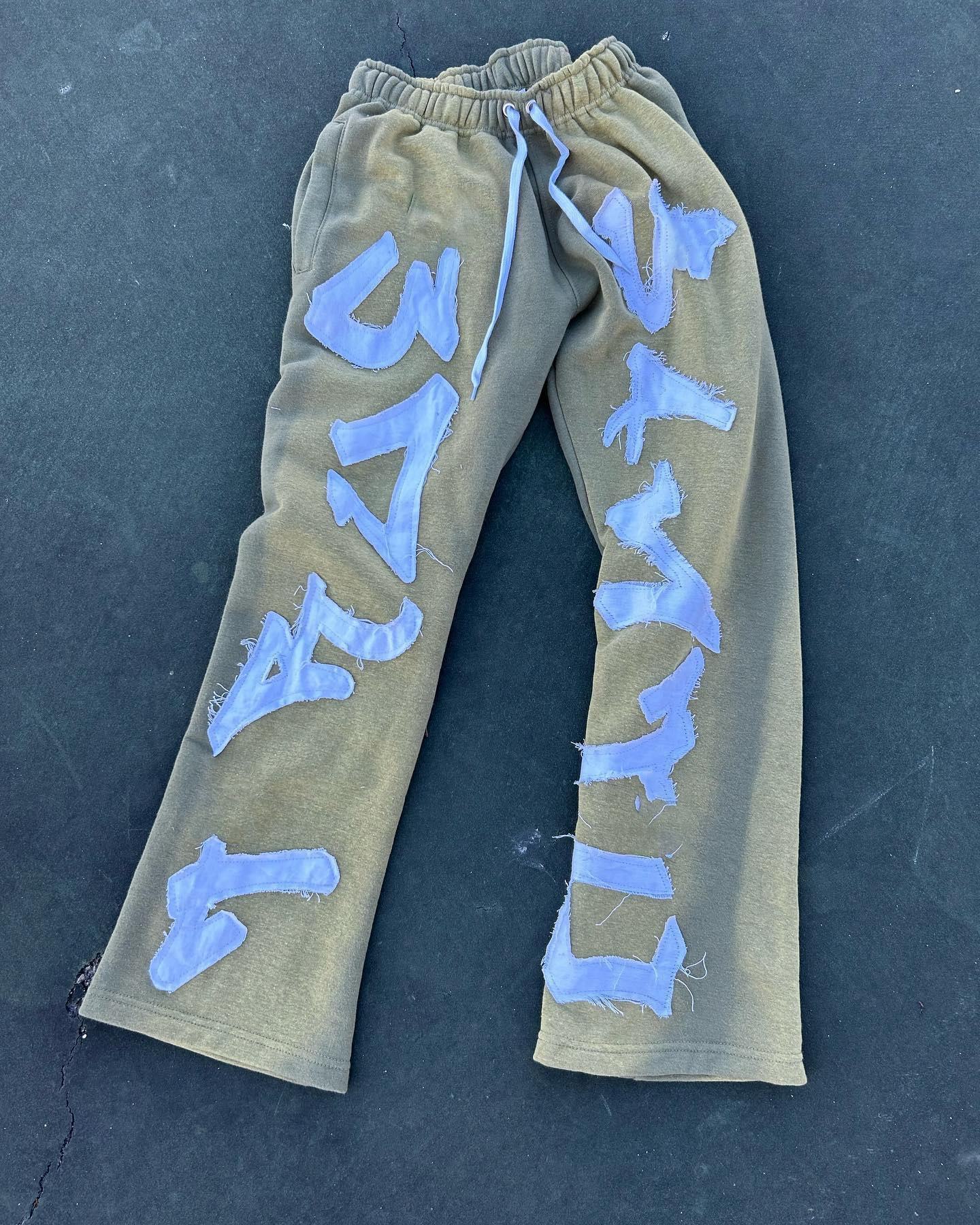 OEM Manufacturer Custom Embroidered Flared Jogger Sweatpants Elastic Waistband Loose Stacked Distressed Flared Sweatpants,Shuliqi Apparel - Men's Clothing Wholesale Manufacturer,OEM Manufacturer Custom Embroidered Flared Jogger Sweatpants Elastic Waistband Loose Stacked Distressed Flared Sweatpants | Wholesale Men's Apparel | OEM | Shuliqi
