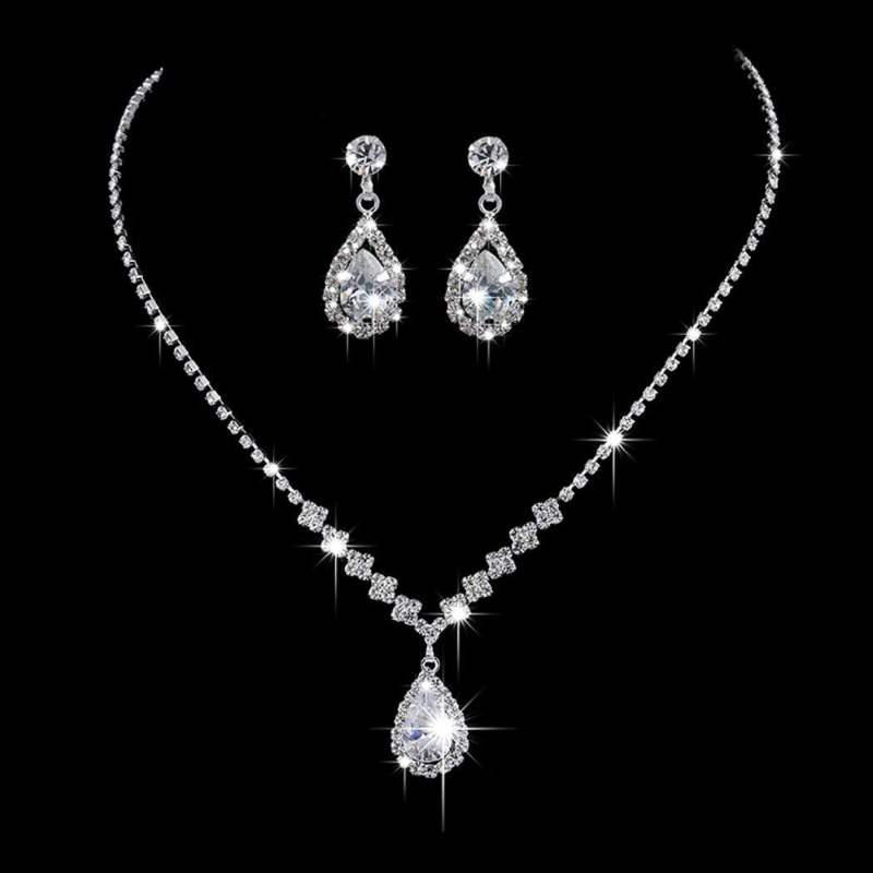 Bride Crystal Necklace Earrings Set Bridal Wedding Jewelry Sets Rhinestone Choker Necklace Prom Costume Jewelry Set for Women and Girls(3 piece set - 2 earrings and 1 necklace)