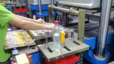 Molded Silicone Foam & Sponge Gasket