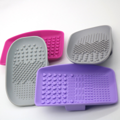 Makeup brush wash pad