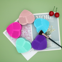 Silicone makeup brush cleaning pad