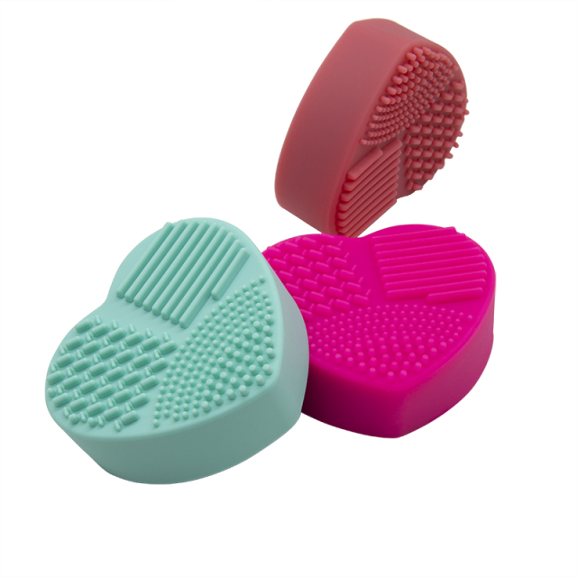 Silicone makeup brush cleaning pad