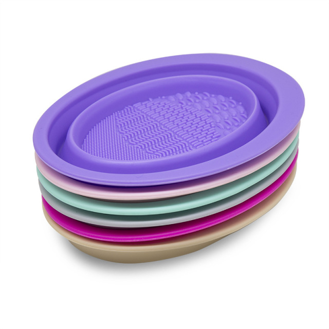 Folding makeup brush wash pad