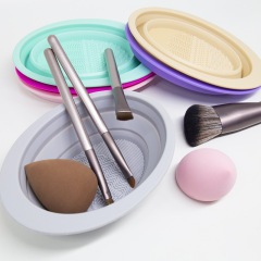 Folding makeup brush wash pad