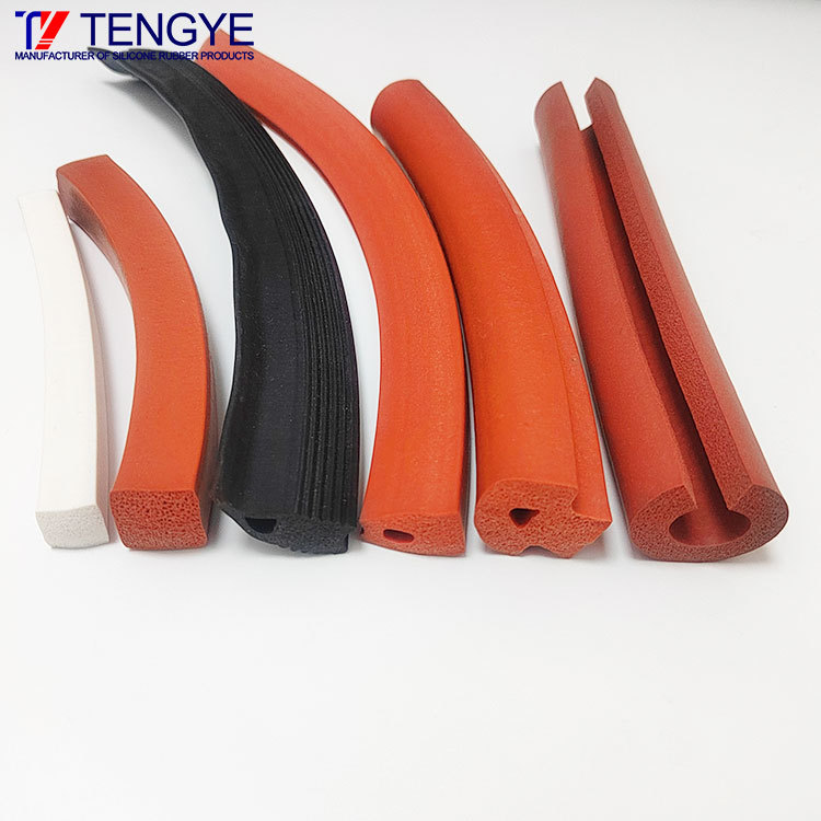 High temperature resistant foam silicone seal / Foam strip