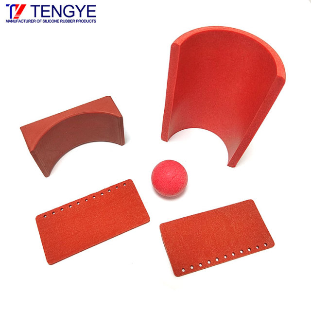 Molded foamed silicone parts