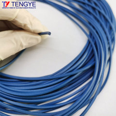 Bande de silicone conductrice carbone-nickel