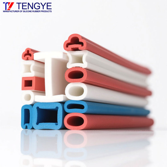 カスタマイズされたシリコーンゴムフォームシーリングストリップ