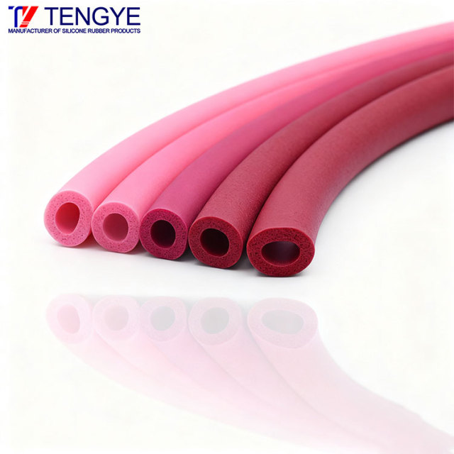 赤い発泡シリコーンゴムチューブ