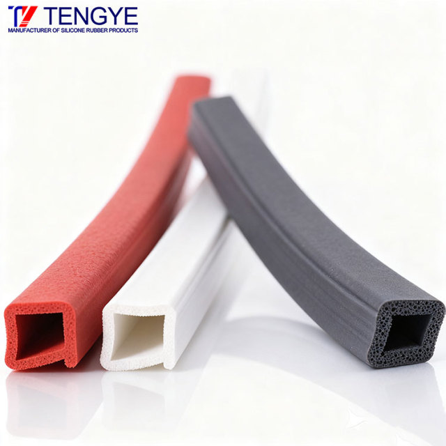 耐熱性と防水性のシリコーンフォームシールストリップ