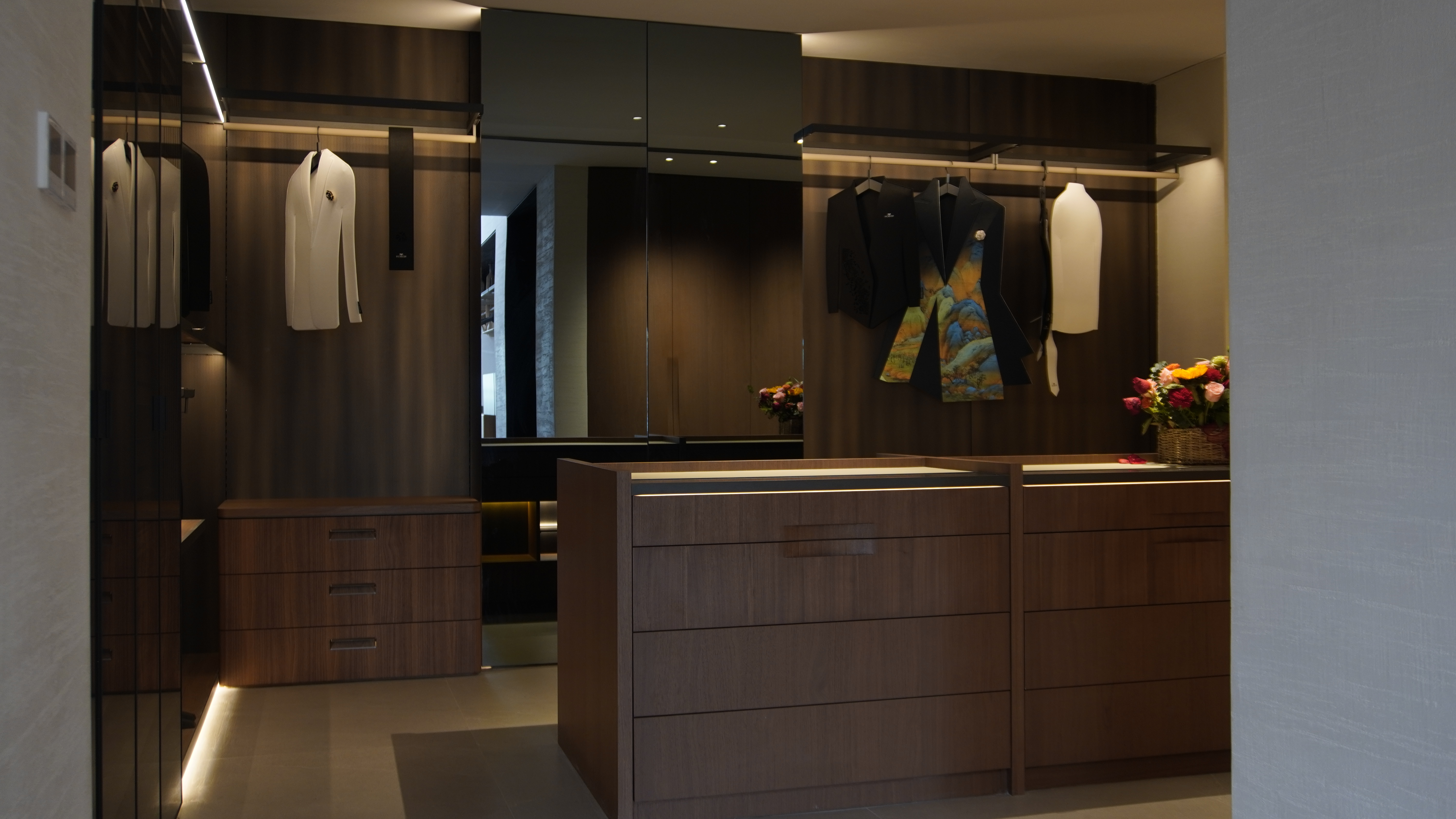 Home Wardrobe
