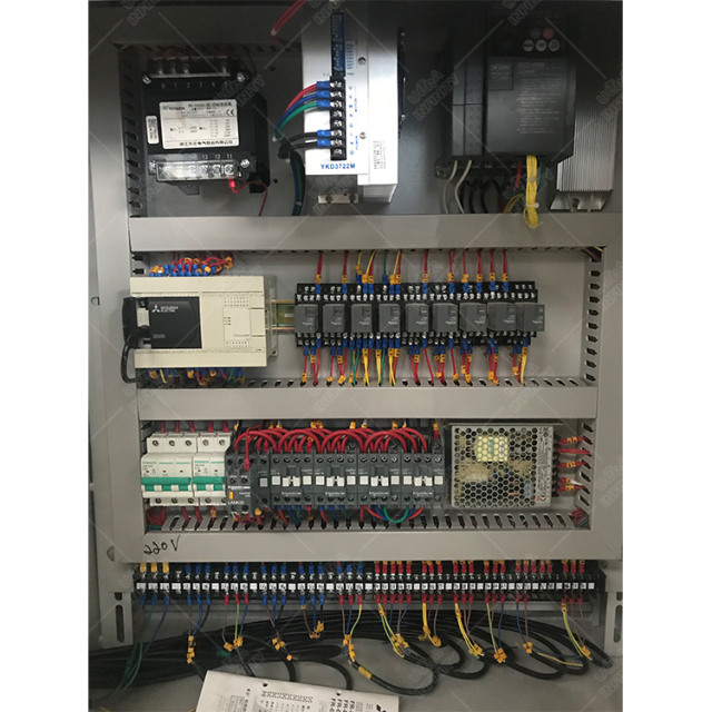 IF-FZQA Máquina De Corte Vertical Para Espuma ( Automática)