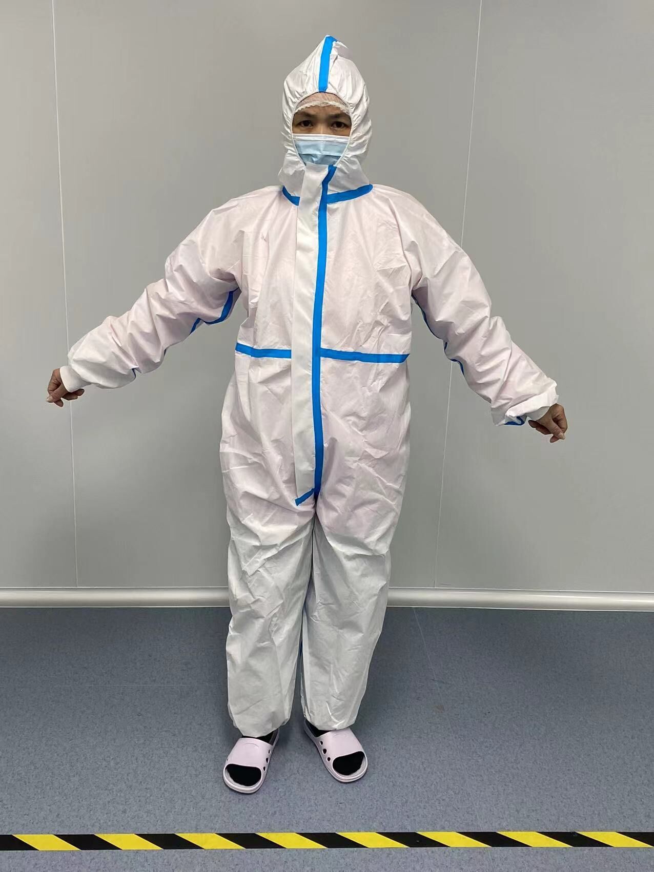 Breathable disposable SBPP safety coverall suit microporous Laminated PP protecting coveralls with Taped seam