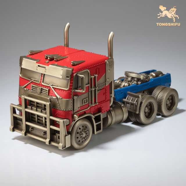 OPTIMUS PRIME (TRUCK VERSION)