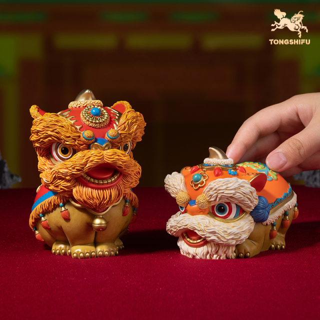 AUSPICIOUS & DESIRABLE DANCING LIONS