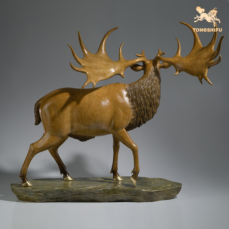BIG HORN DEER