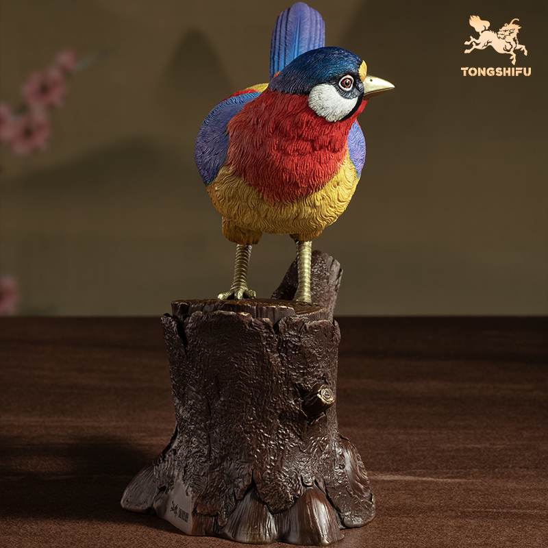 SILVER-EARED LEIOTHRIX