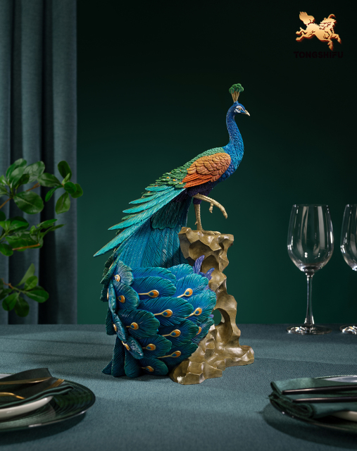 PEACOCK WINE HOLDER