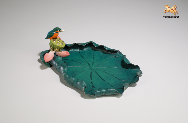 Nut Plate with lotus shape