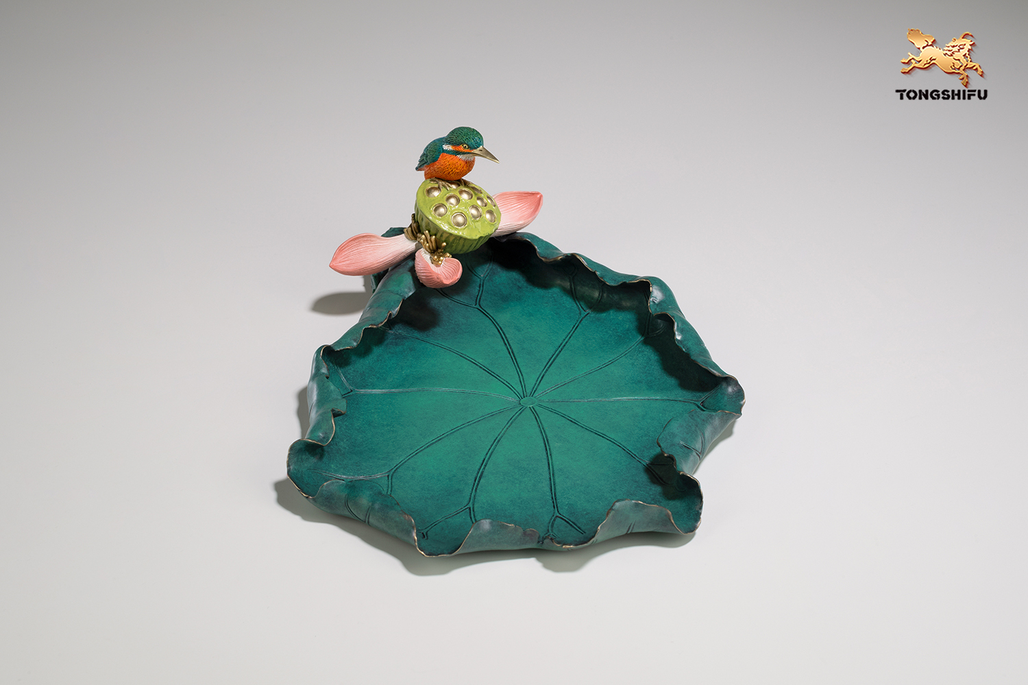 Nut Plate with lotus shape