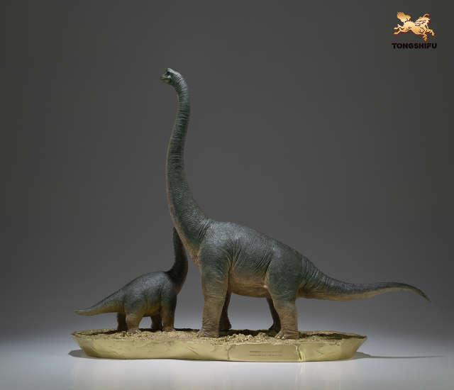 JURASSIC WORLD-- BRACHIOSAURUS