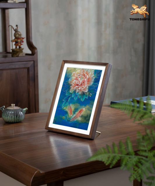 THE  PEONY FLOWER WITH KOI FISH TABLE DECOR