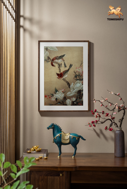 THE  MANGNOLIA FLOWER AND SPARROW