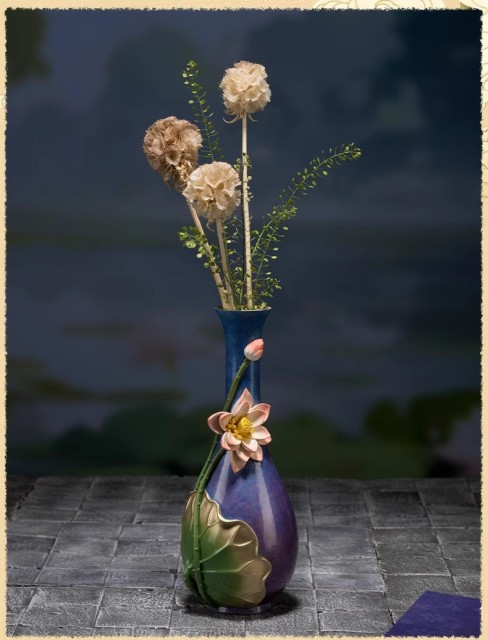 THE VASE LOTUS DESIGN