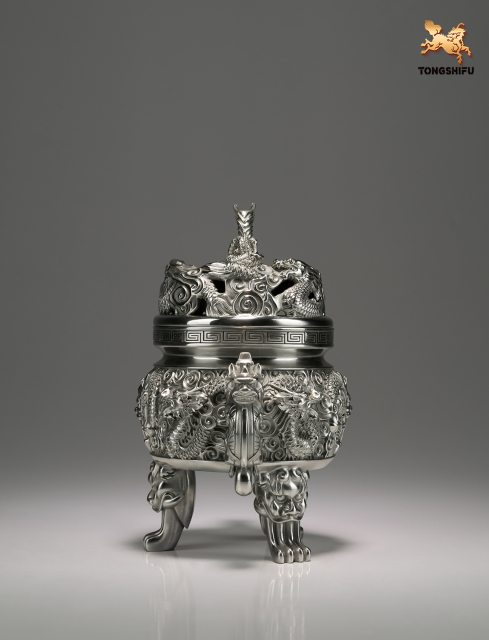 THE CHINESE DRAGON DESIGN CENSER